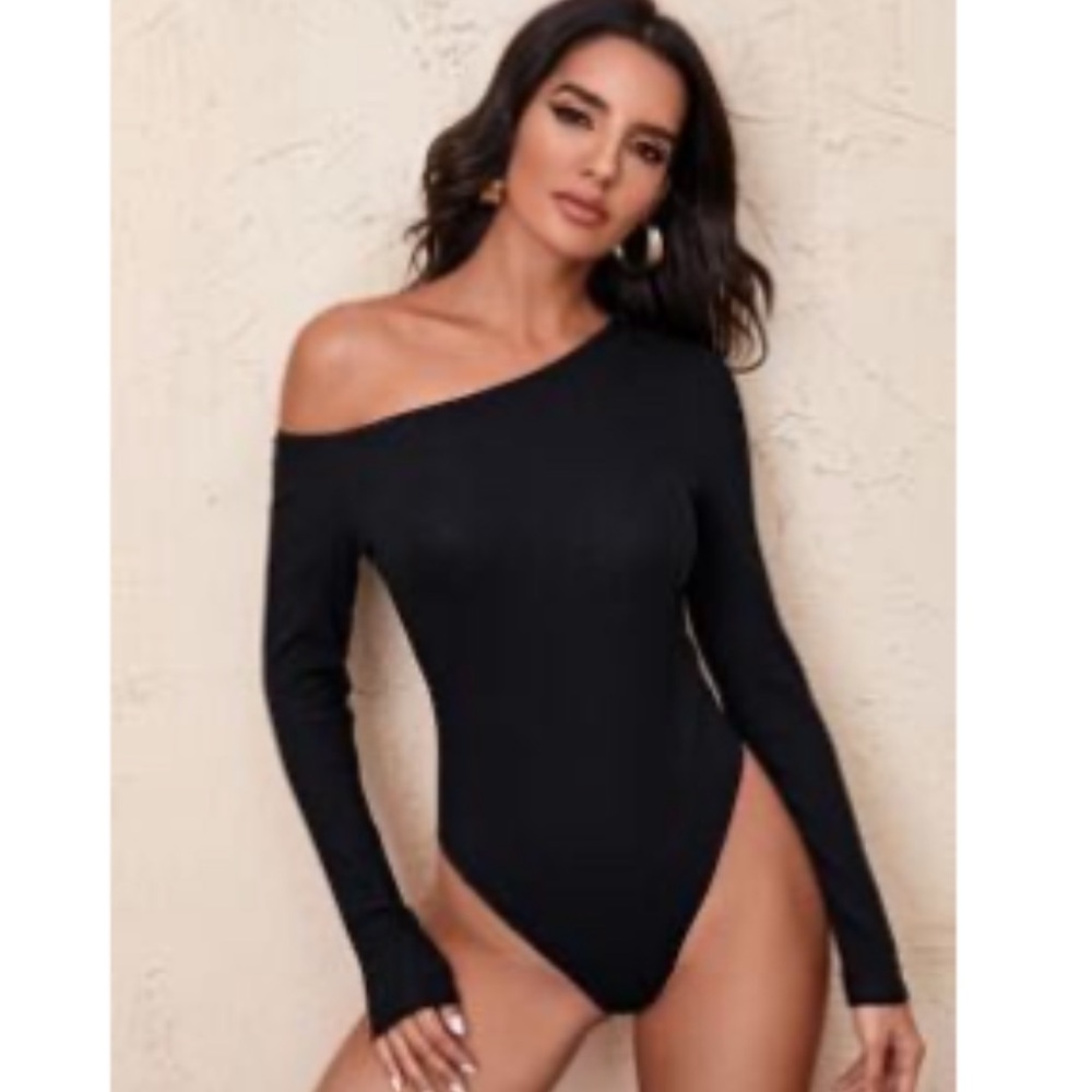 🖤 SHEIN WOMENS SIZE MEDIUM BLACK RIBBED ONE SHOULDER LONG SLEEVE BODYSUIT